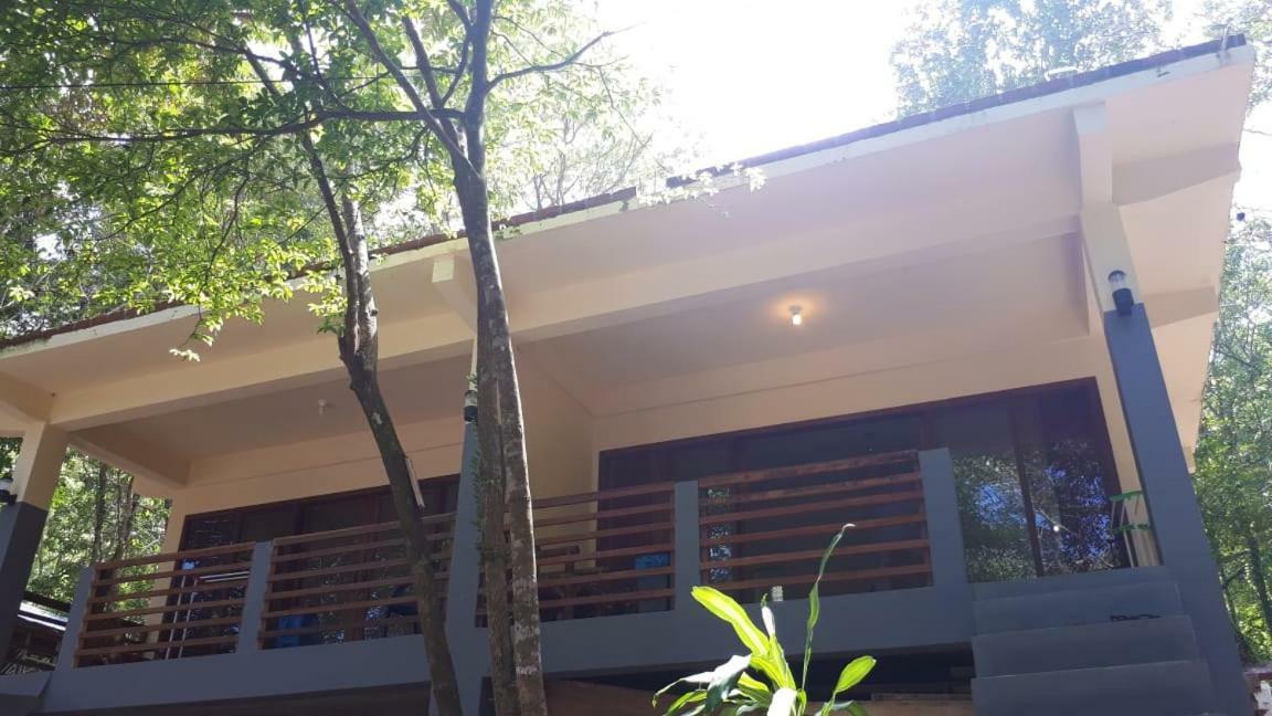Pele'S Place Sabong Exterior foto